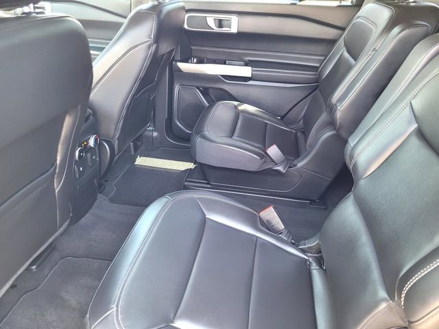 Certified 2023 Ford Explorer XLT w/ Equipment Group 202A RWD image 12