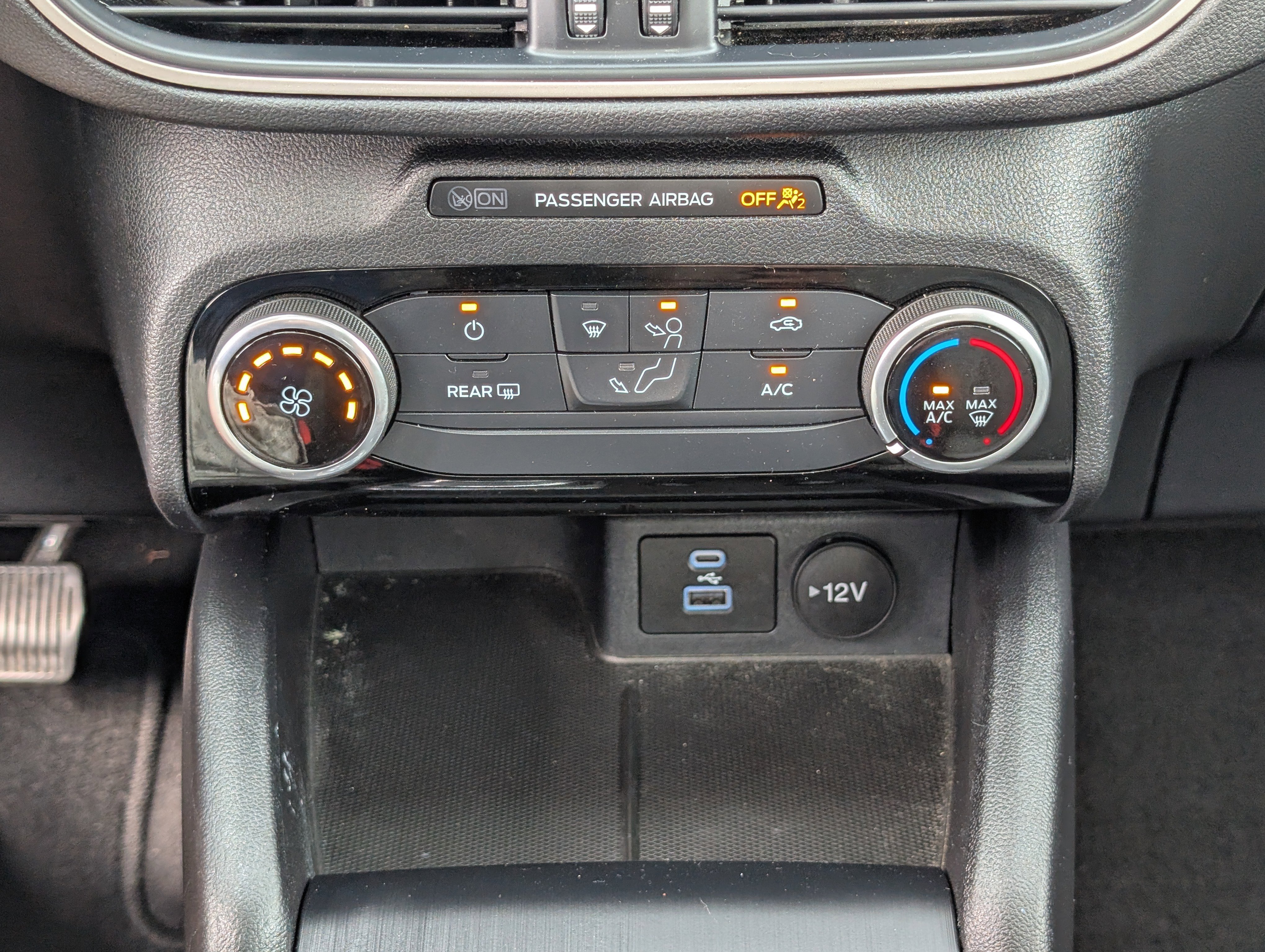 Certified 2022 Ford Escape SE image 27