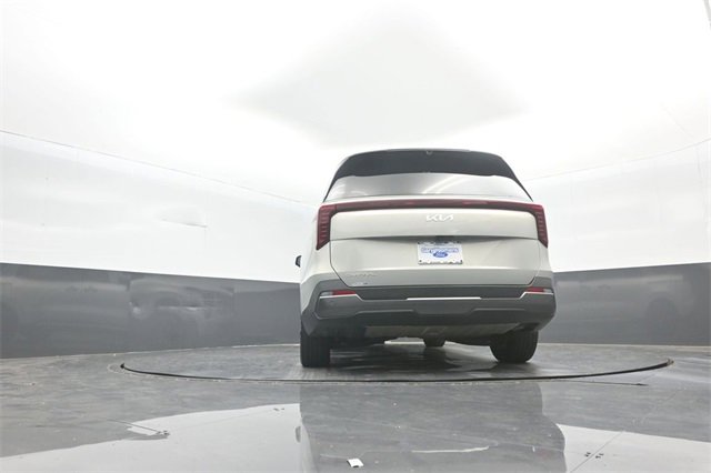 Used 2025 Kia Carnival SX Prestige image 28