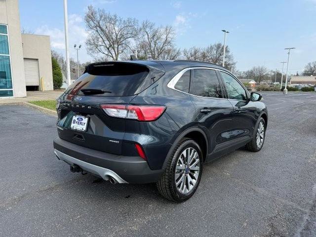 Certified 2022 Ford Escape Titanium w/ Class II Trailer Tow Package AWD/4WD image 7