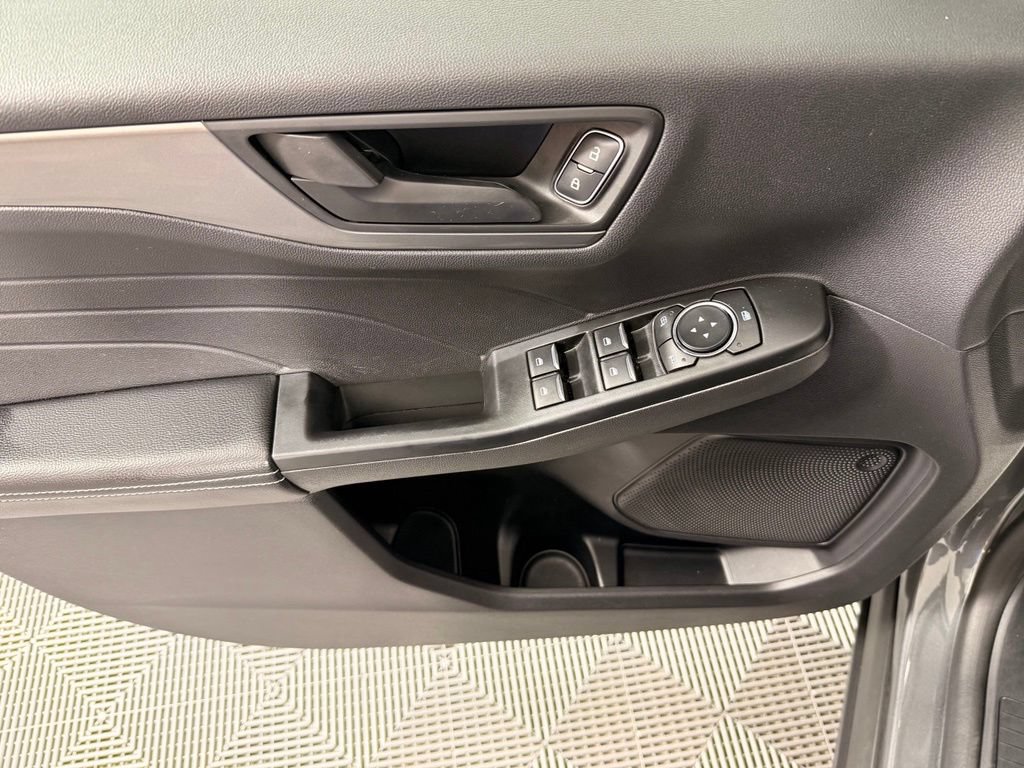 Certified 2025 Ford Escape Active AWD/4WD image 17