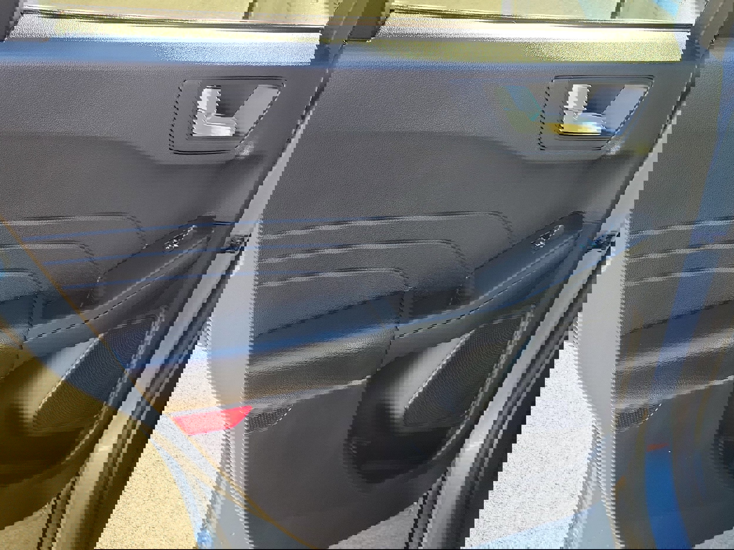 Certified 2022 Ford Escape Titanium image 10