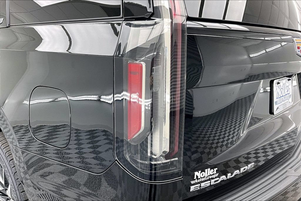 Used 2024 Cadillac Escalade Sport AWD/4WD image 31