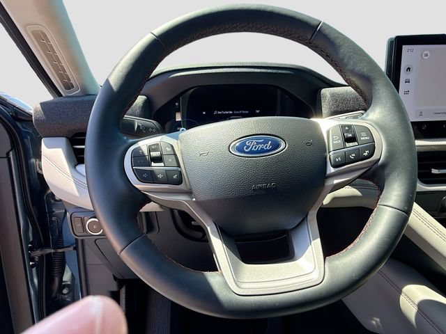 Certified 2025 Ford Explorer Active w/ Active Comfort Package AWD/4WD image 17