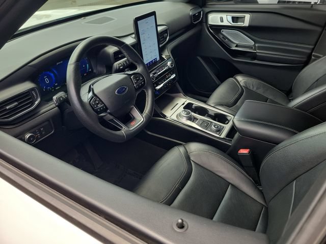 Certified 2021 Ford Explorer ST w/ Equipment Group 401A AWD/4WD image 3