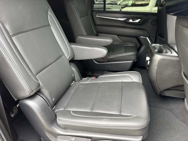 Used 2022 GMC Yukon XL Denali w/ Denali Ultimate Package image 12