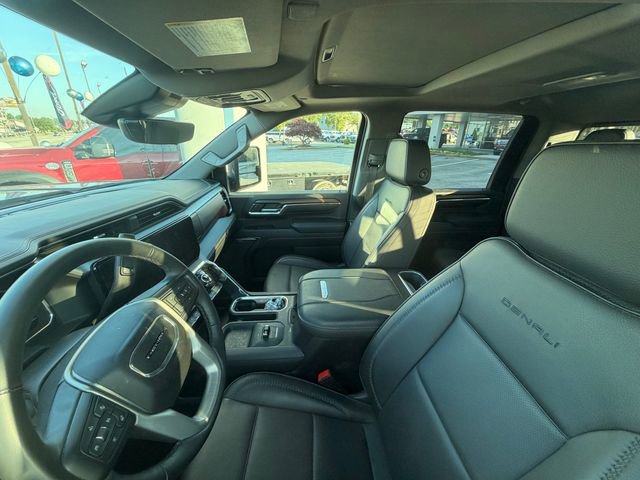 Used 2024 GMC Sierra 2500 Denali w/ Denali Reserve Package AWD/4WD image 2