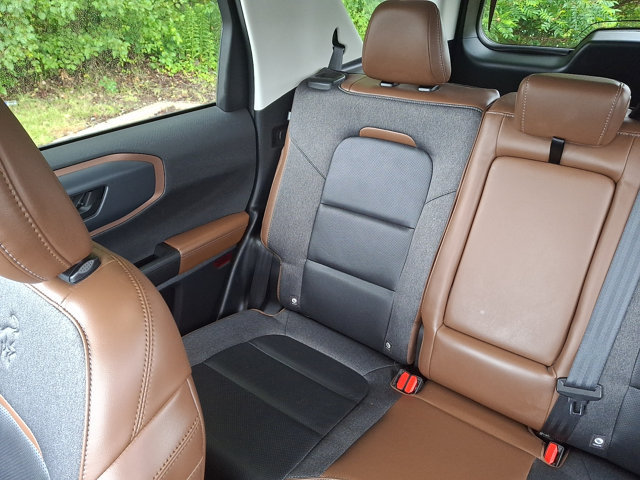 Certified 2022 Ford Bronco Sport Outer Banks AWD/4WD image 17