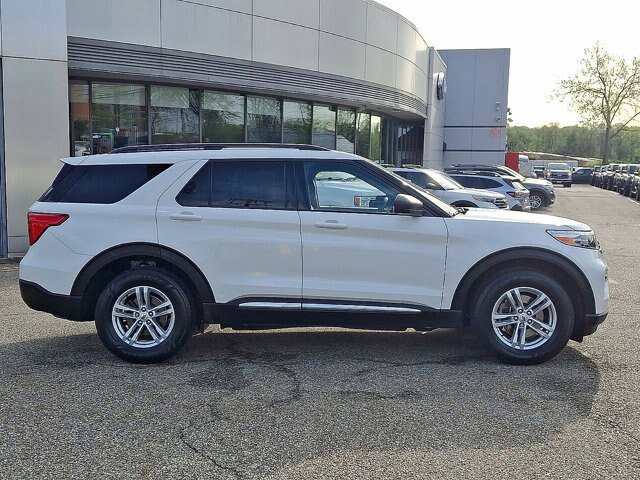 Certified 2023 Ford Explorer XLT w/ Equipment Group 202A AWD/4WD image 26