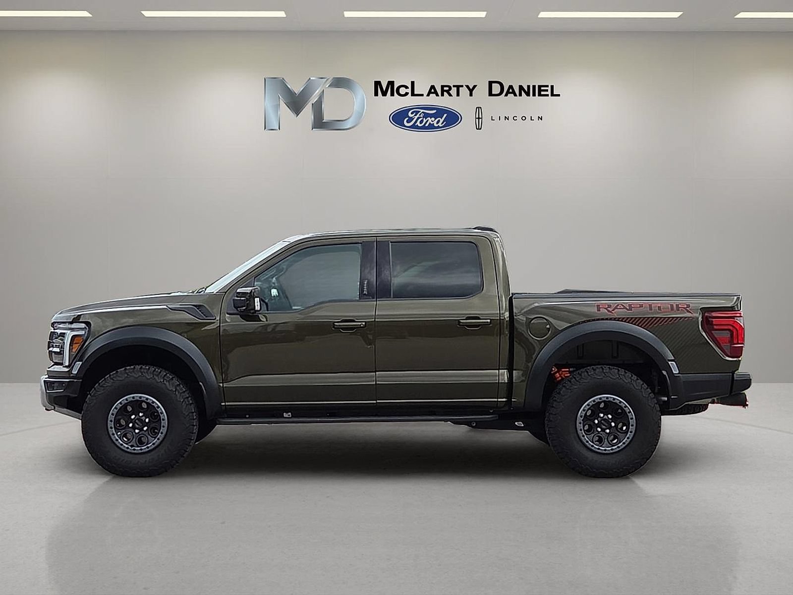 Certified 2024 Ford F150 Raptor AWD/4WD image 3