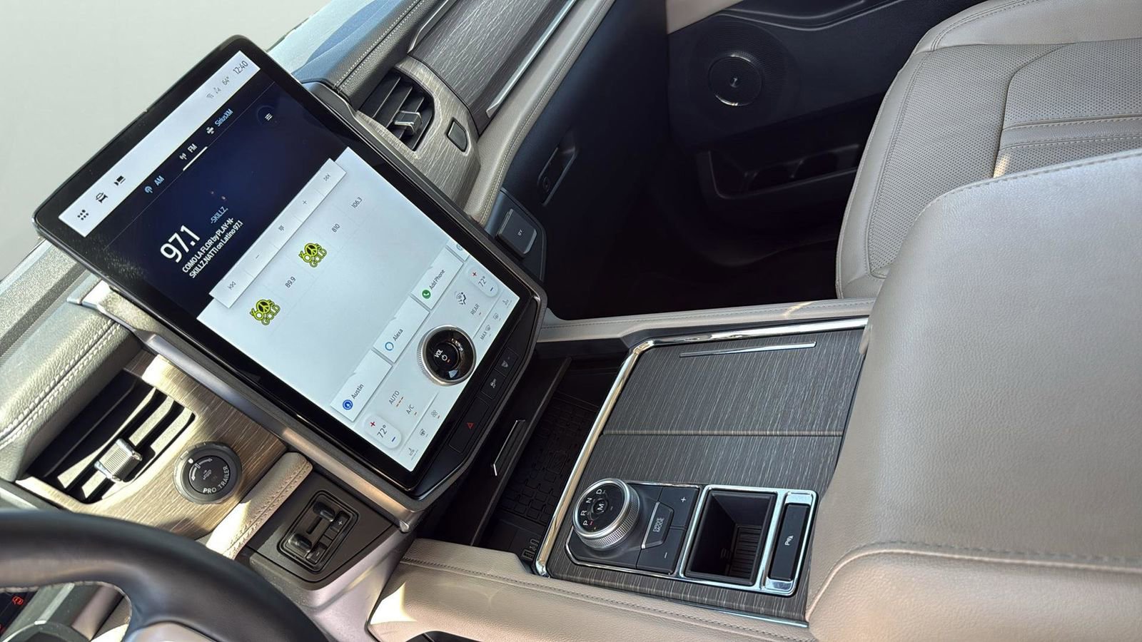 Certified 2023 Ford Expedition Limited image 21