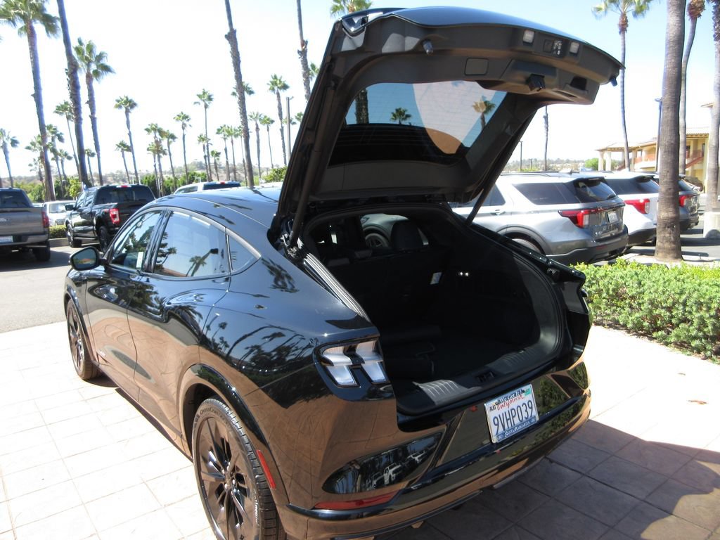 Certified 2025 Ford Mustang Mach-E GT AWD/4WD image 25