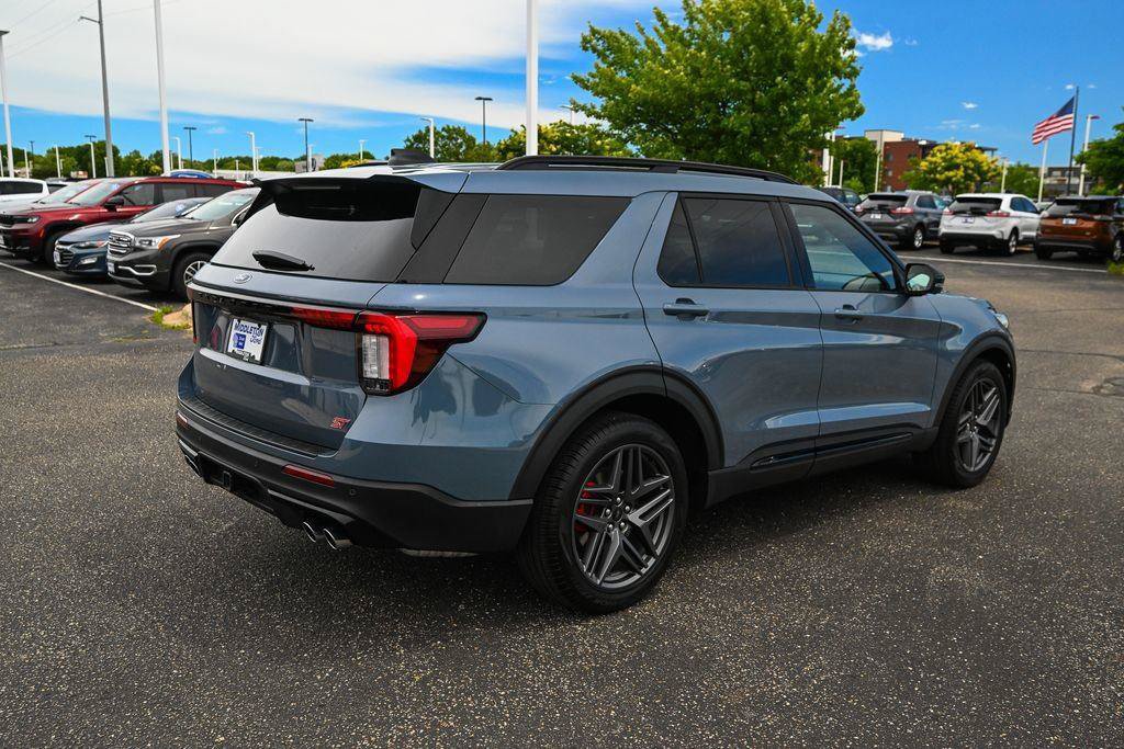 Certified 2026 Ford Explorer ST w/ Sun And Sound Package AWD/4WD image 5