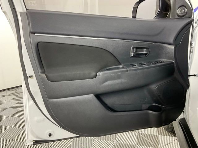 Used 2016 Mitsubishi Outlander Sport ES image 12