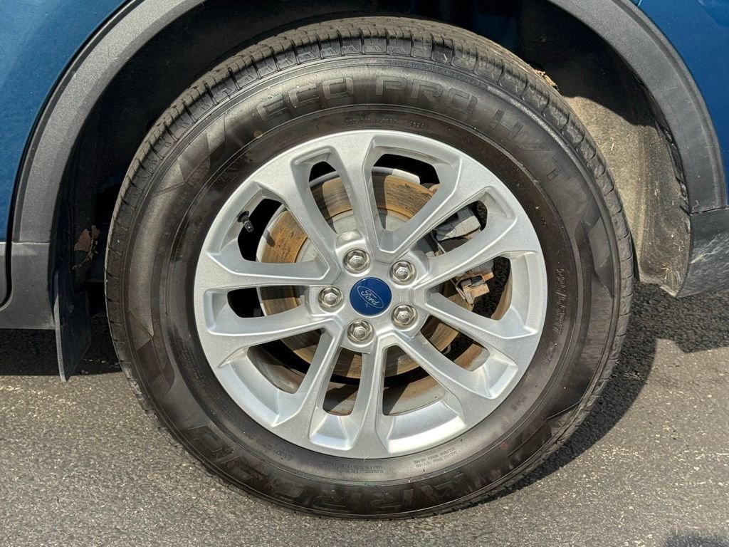 Certified 2020 Ford Escape SEL image 39