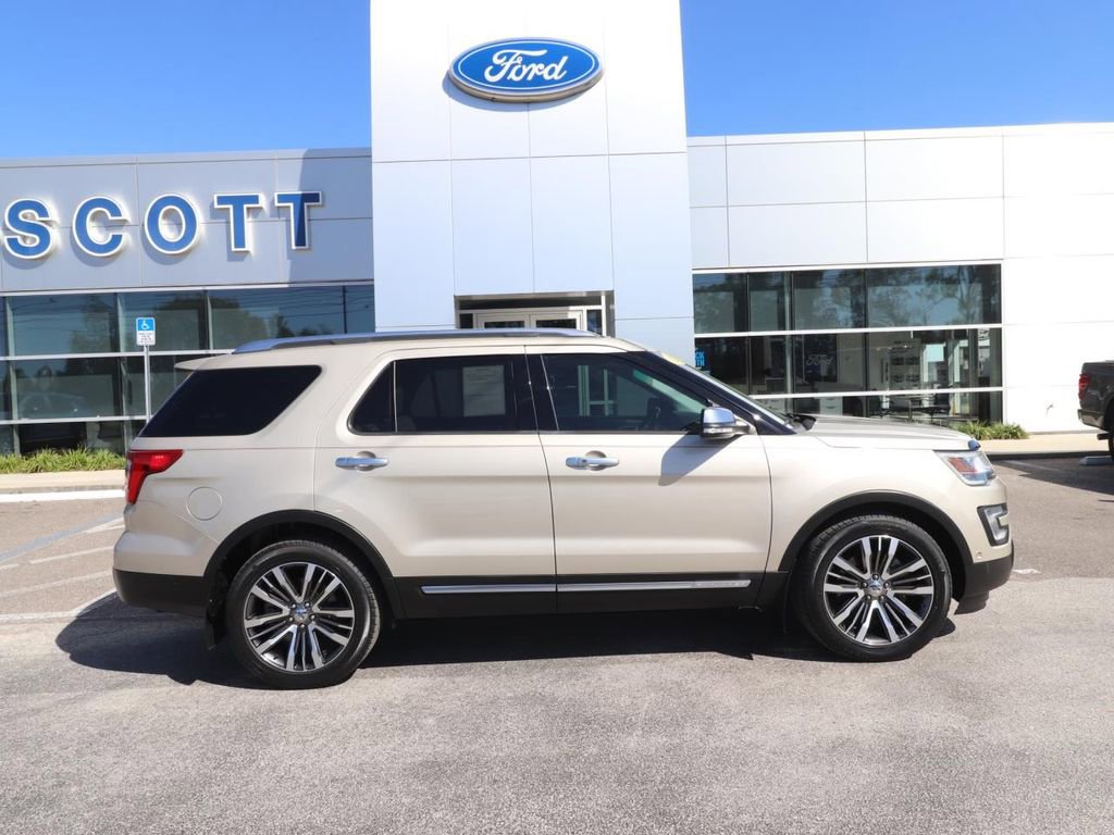 Certified 2017 Ford Explorer Platinum image 17