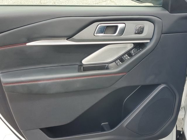 Certified 2025 Ford Explorer ST AWD/4WD image 10