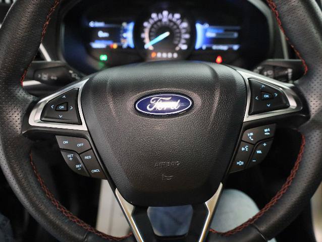 Certified 2024 Ford Edge ST-Line AWD/4WD image 13