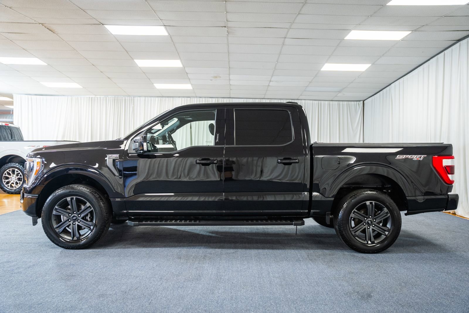 Certified 2023 Ford F150 Lariat w/ Equipment Group 502A High AWD/4WD image 5