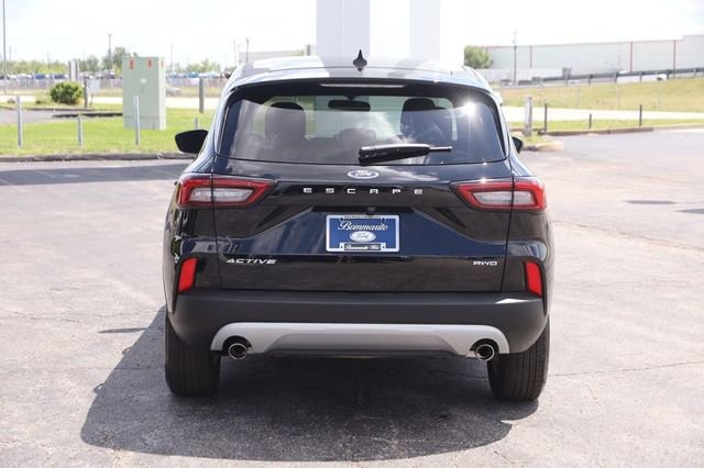 Certified 2025 Ford Escape Active AWD/4WD image 6
