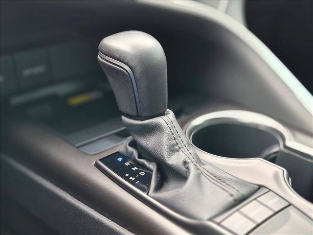 Used 2022 Toyota Camry SE w/ Audio Upgrade Package FWD image 14