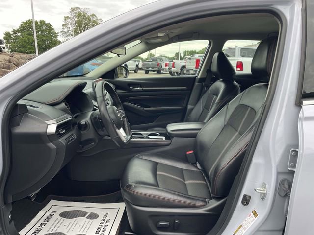 Used 2023 Nissan Altima 2.5 SR FWD image 16