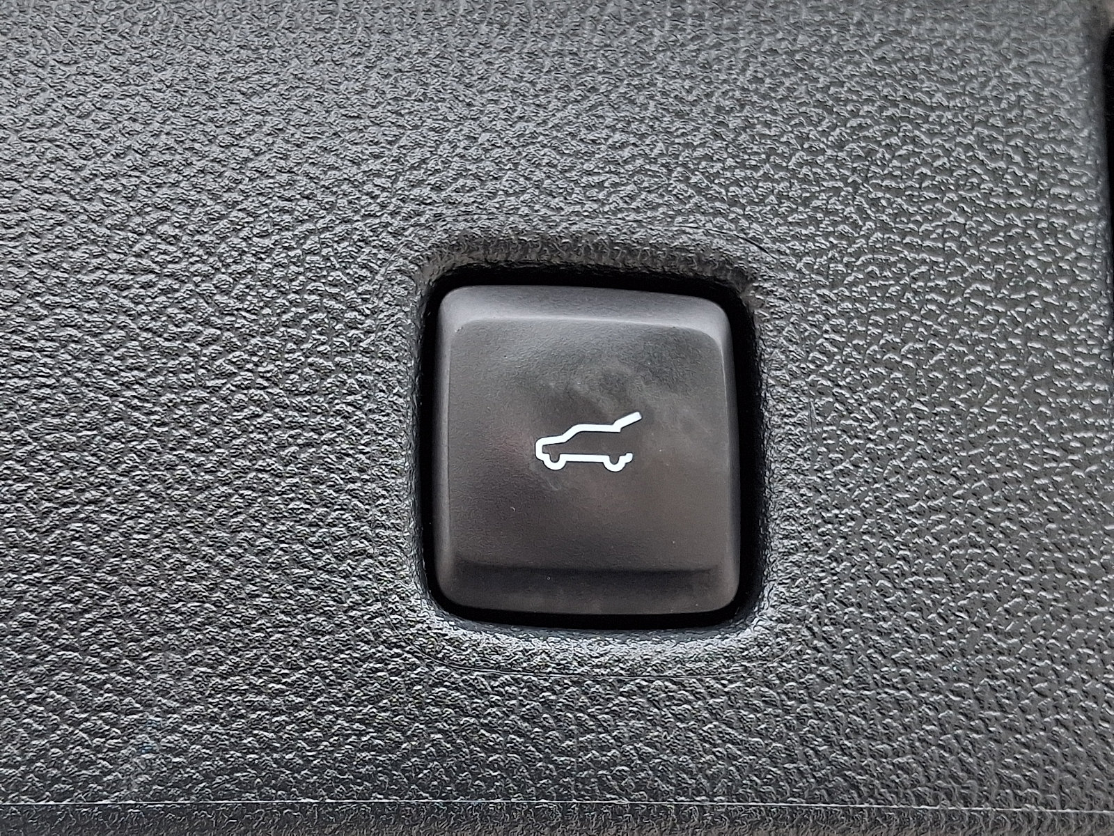 Certified 2023 Ford Escape Active AWD/4WD image 30