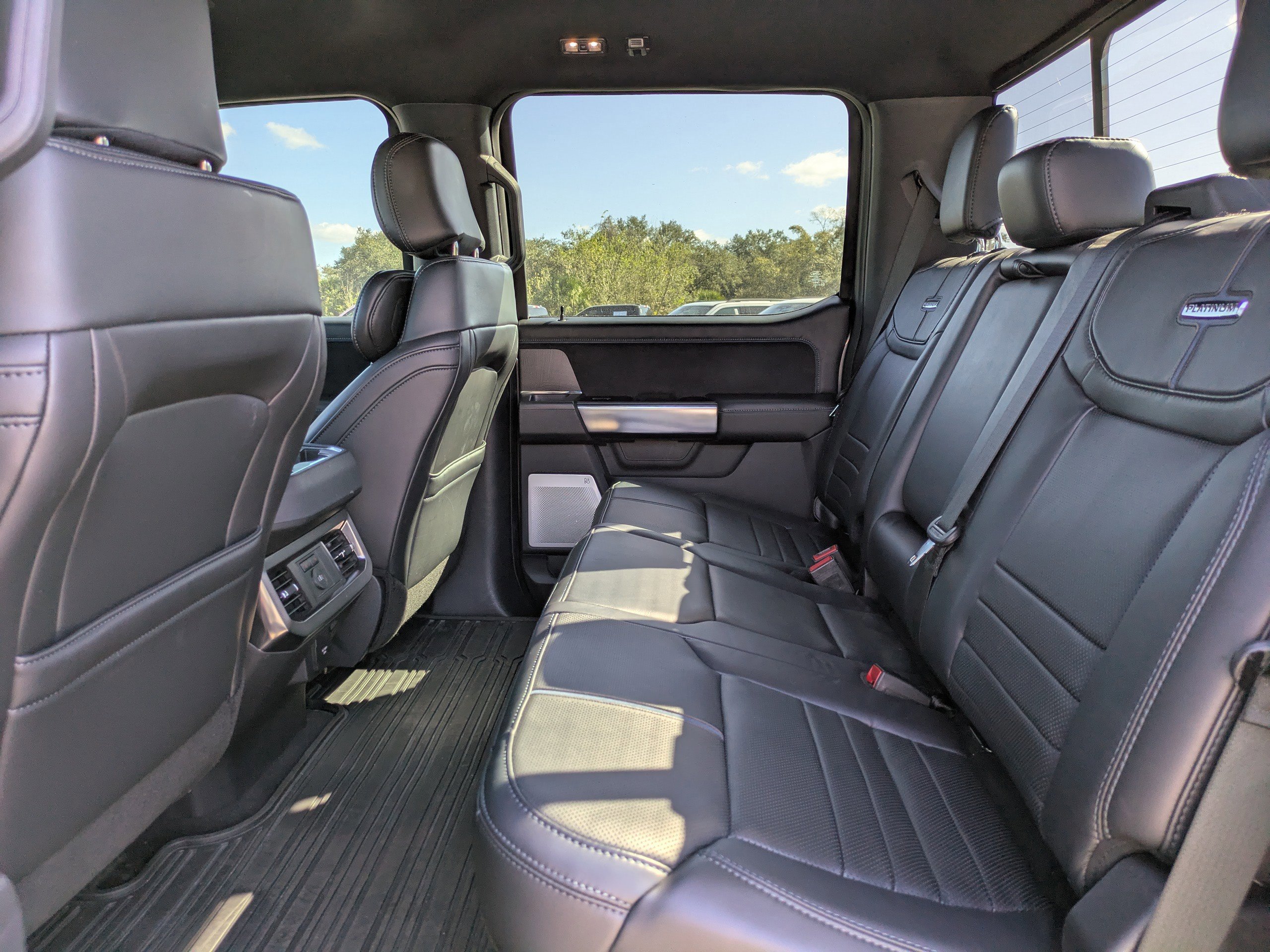 Certified 2025 Ford F250 Platinum image 13