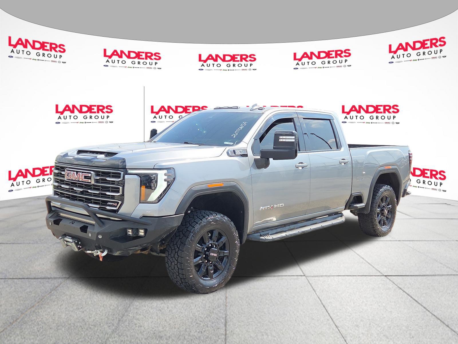 Used 2025 GMC Sierra 2500 AT4 w/ Technology Package AWD/4WD image 7