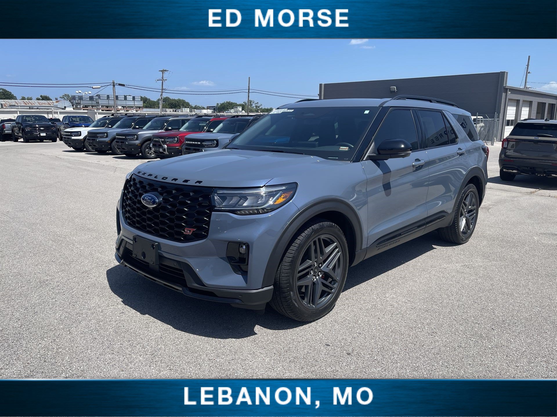 Certified 2025 Ford Explorer ST AWD/4WD image 4