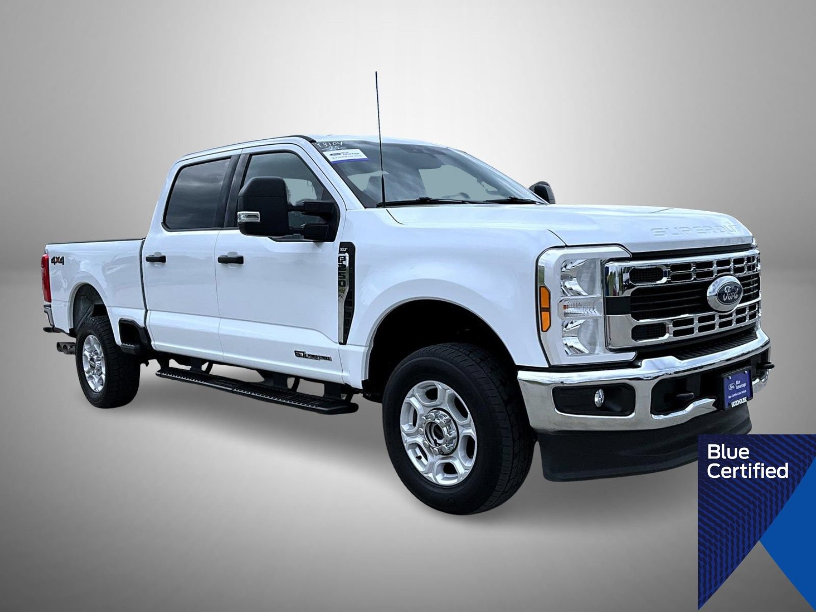 Certified 2025 Ford F250 XLT AWD/4WD image 3