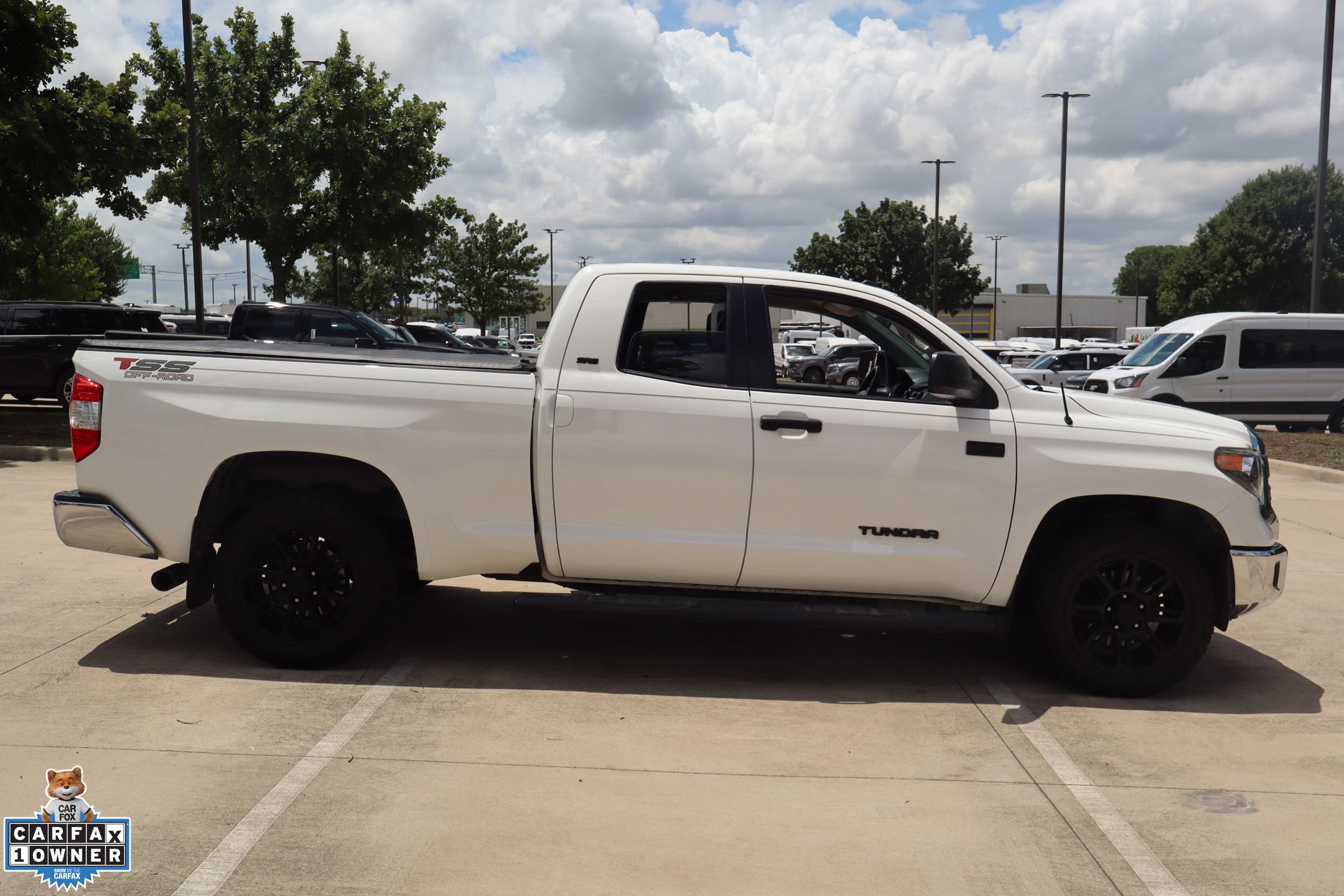 Used 2019 Toyota Tundra SR5 w/ SR5 Upgrade Package RWD image 2