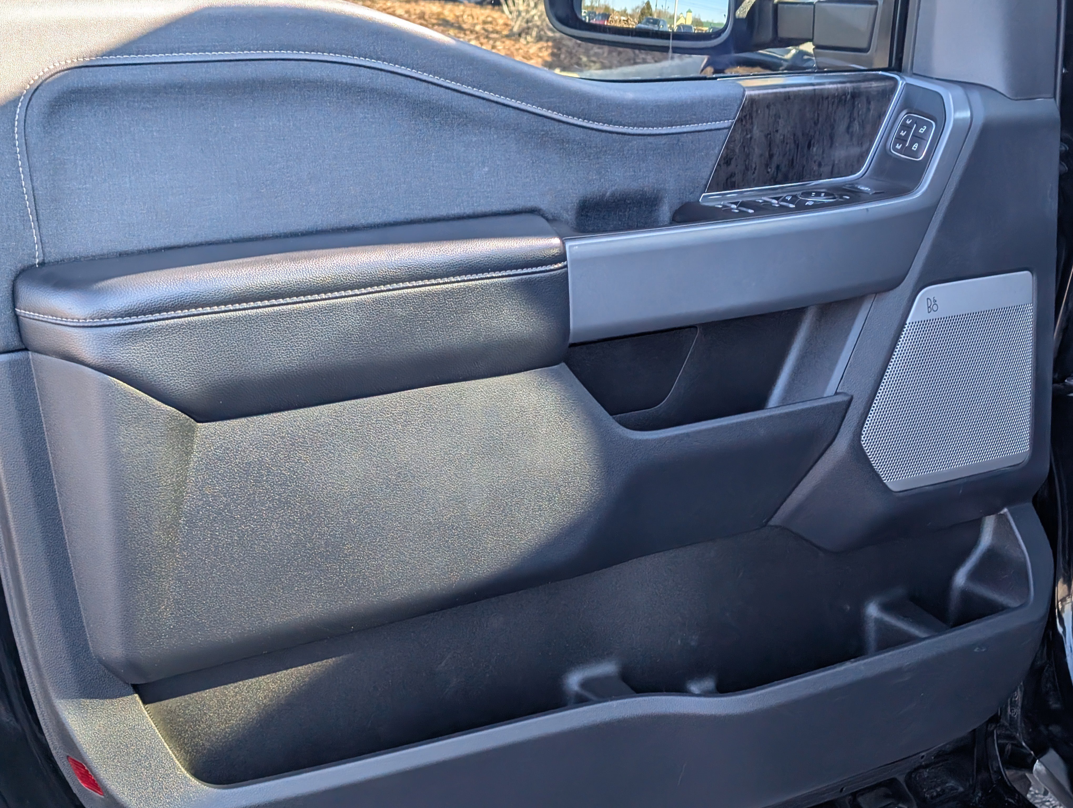 Certified 2024 Ford F250 Lariat w/ Lariat Ultimate Package image 16