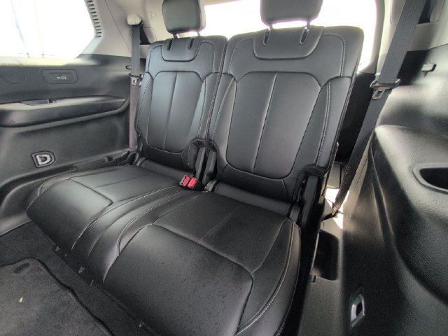 Used 2022 Jeep Grand Cherokee L Limited AWD/4WD image 15