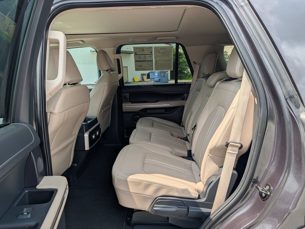 Certified 2024 Ford Expedition Limited AWD/4WD image 27