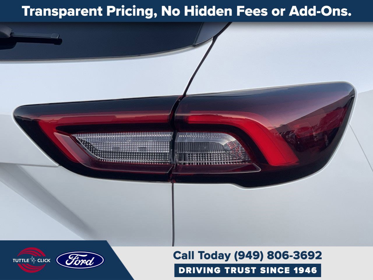 Certified 2024 Ford Escape Platinum w/ Class II Trailer Tow Package image 9