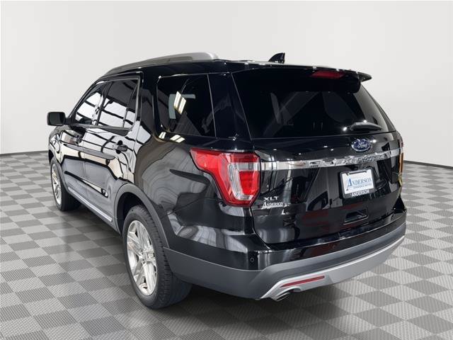 Certified 2017 Ford Explorer XLT w/ Equipment Group 202A AWD/4WD image 9