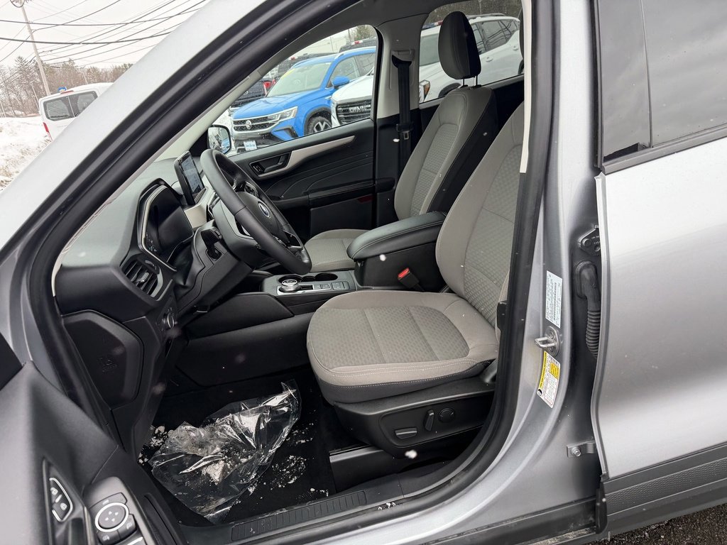 Certified 2022 Ford Escape SE w/ Convenience Package image 12