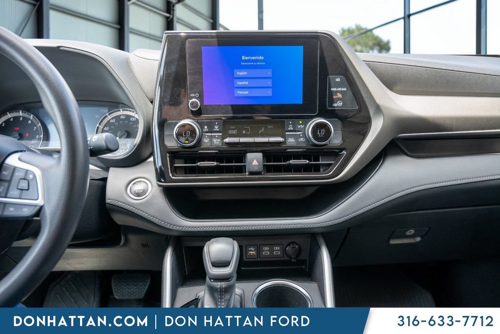 Used 2023 Toyota Highlander L FWD image 8