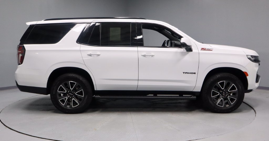 Used 2024 Chevrolet Tahoe Z71 w/ Luxury Package AWD/4WD image 5