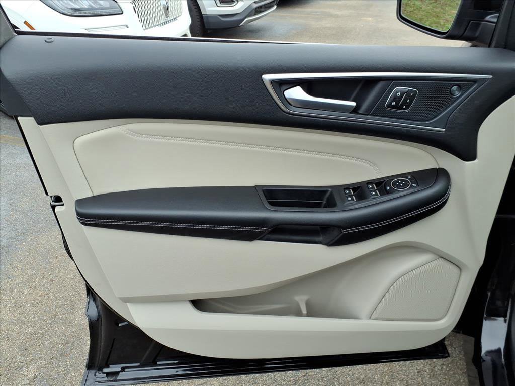 Certified 2024 Ford Edge Titanium w/ Equipment Group 301A image 13