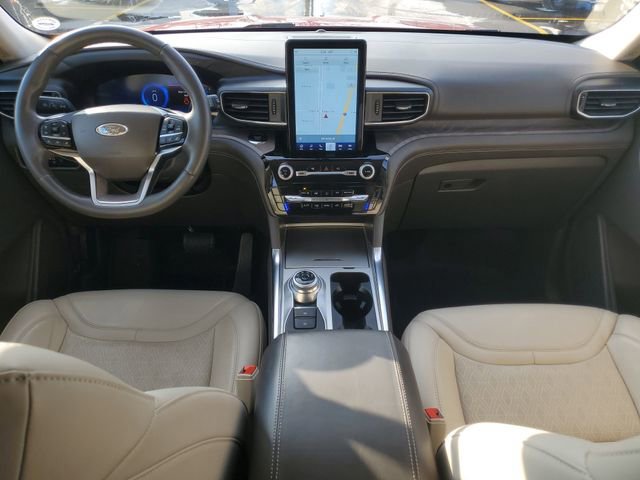 Certified 2023 Ford Explorer Platinum w/ Technology Package image 25