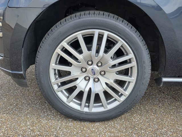 Certified 2023 Ford Expedition Platinum image 35