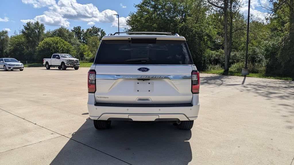 Certified 2019 Ford Expedition Platinum RWD image 4