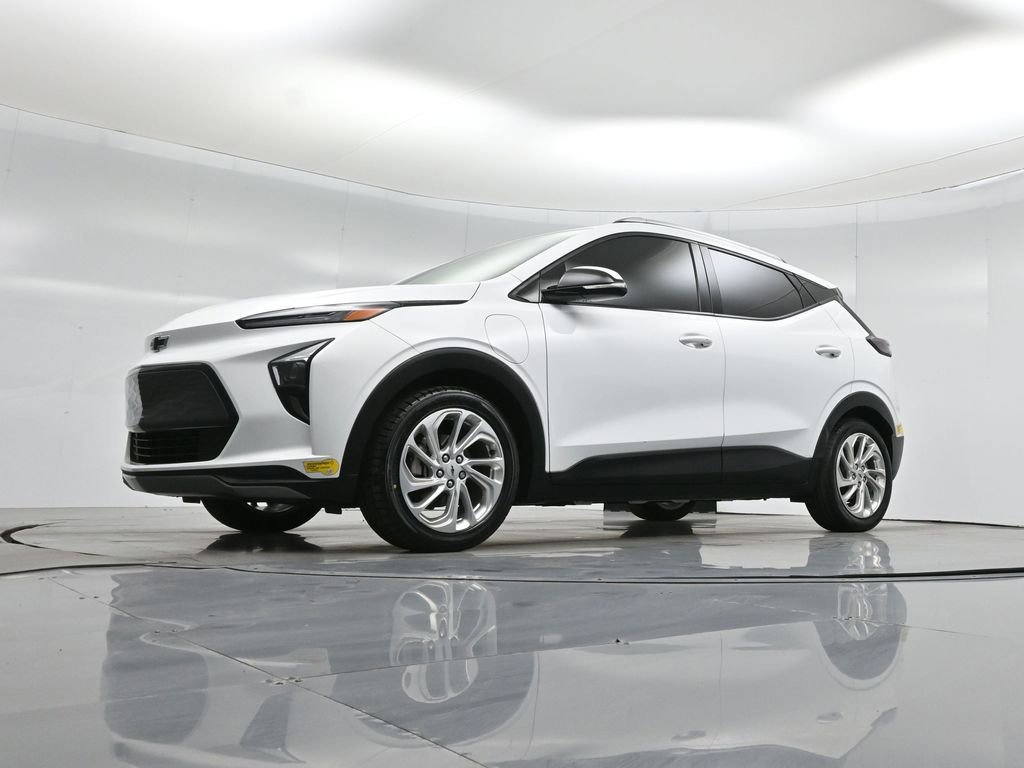 Used 2023 Chevrolet Bolt EUV LT w/ Driver Confidence Package image 27