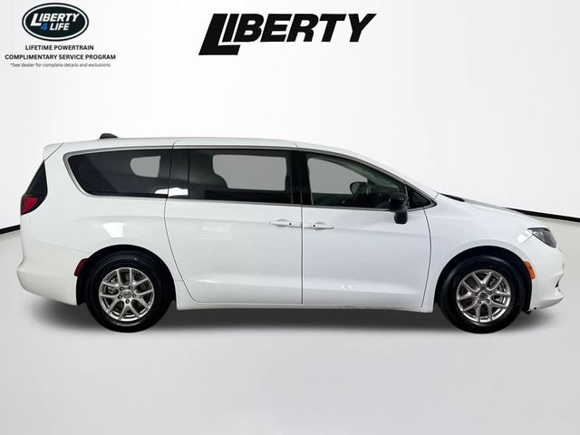 Used 2024 Chrysler Voyager LX FWD image 2