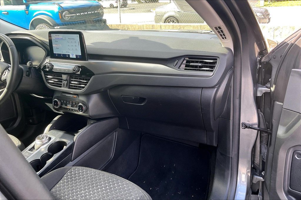 Certified 2023 Ford Escape Active AWD/4WD image 15