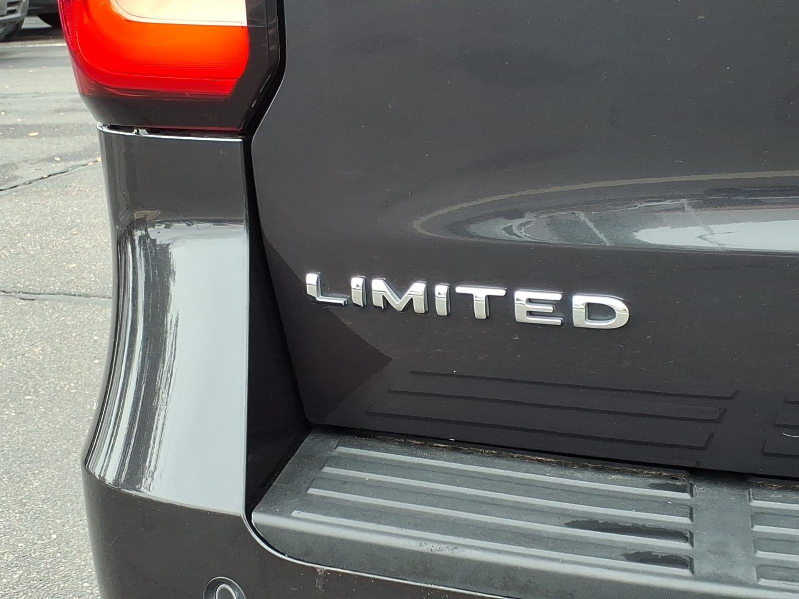 Certified 2024 Ford Expedition Limited RWD image 10
