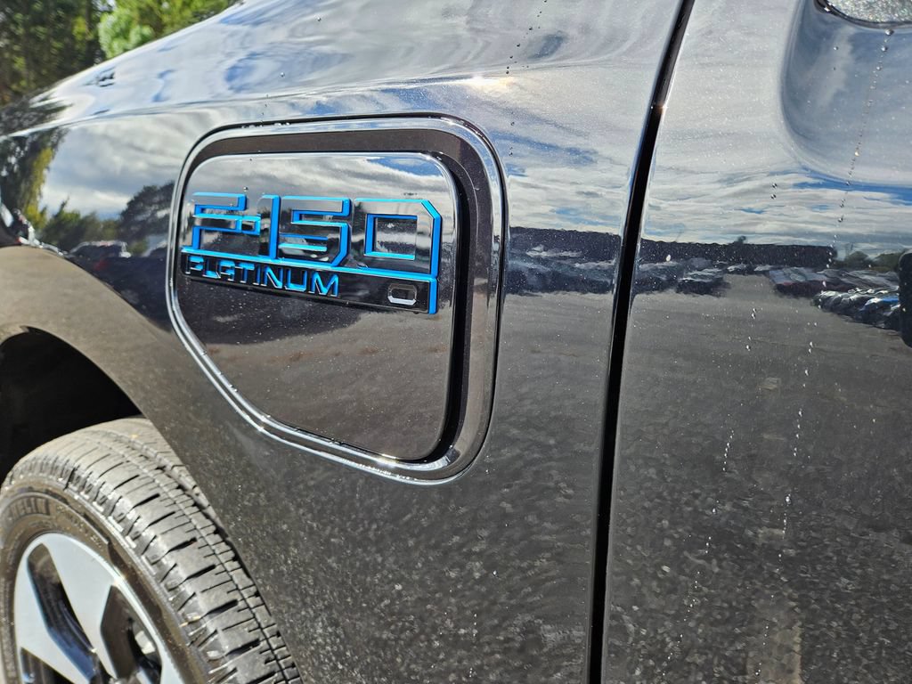 Certified 2025 Ford F150 Lightning Platinum AWD/4WD image 10