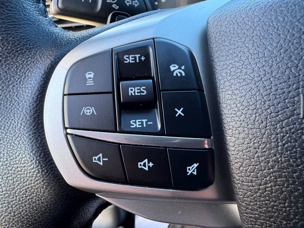 Certified 2021 Ford Explorer XLT w/ Equipment Group 202A image 18